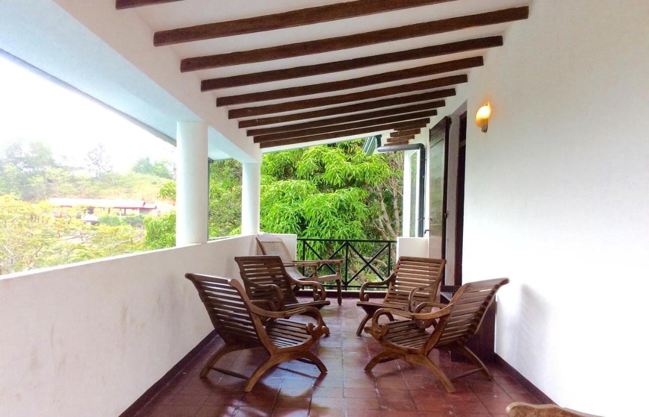 Amandari Holiday Villa Gelioya Exterior foto